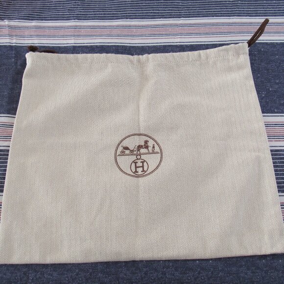 Authentic HERMES Empty Box 14” x 11” x 5.5” with boot bag - Picture 6 of 16